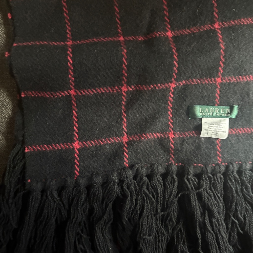 Lauren Ralph Lauren lambswool scarf with fringe;